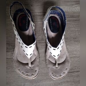 Modzori Reversibles Women's Size 9 NWOB Feena  Multicolor Wedge Sandals